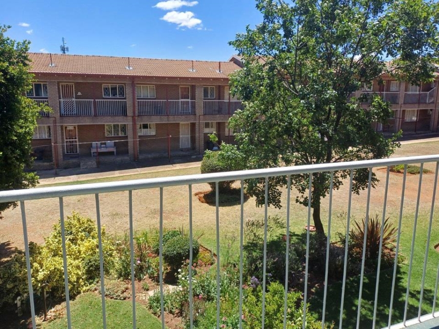 2 Bedroom Property for Sale in Rant En Dal Gauteng