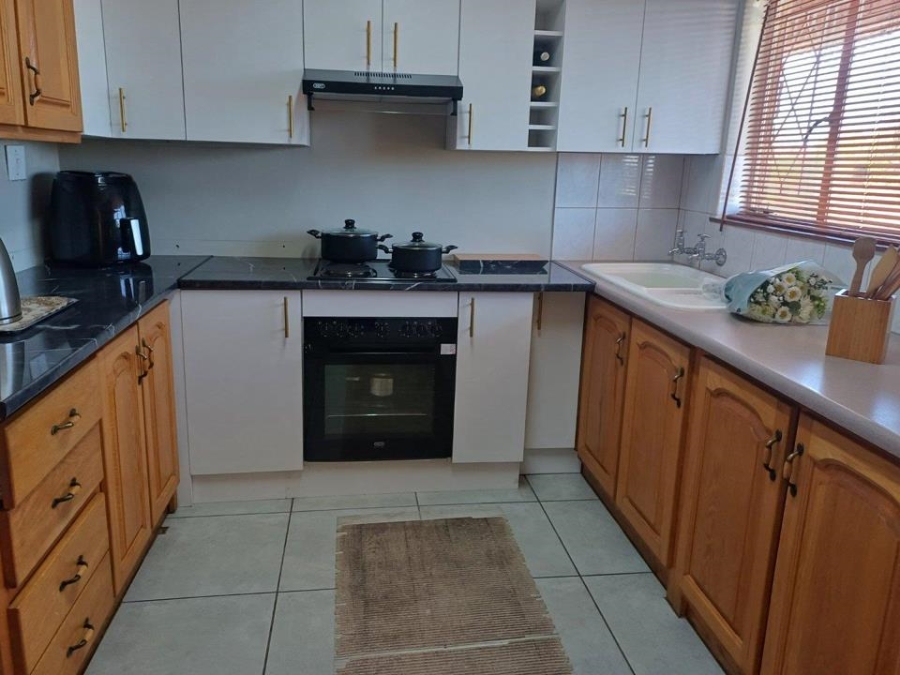 2 Bedroom Property for Sale in Rant En Dal Gauteng