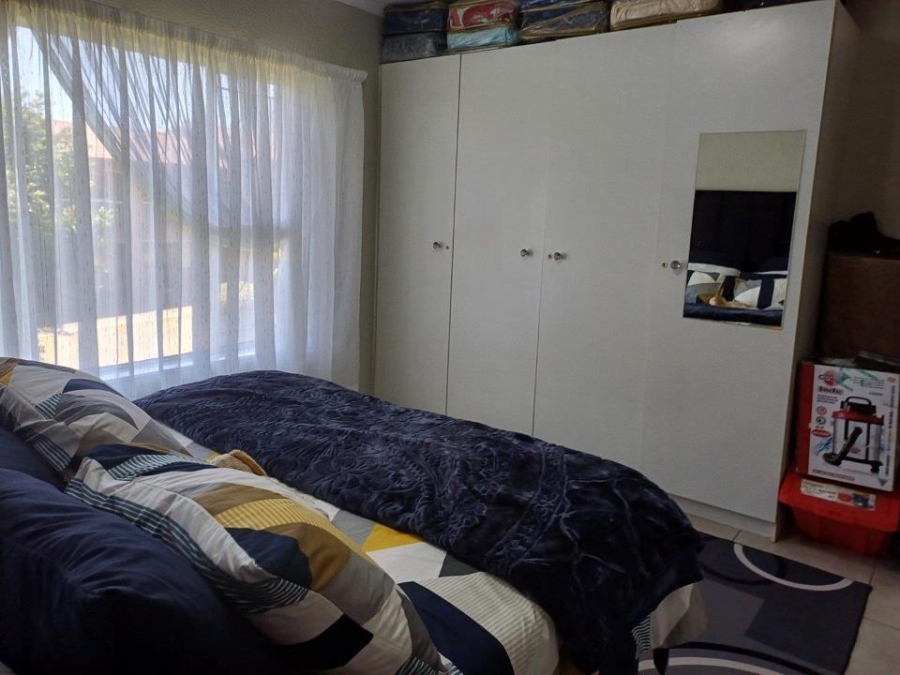 2 Bedroom Property for Sale in Rant En Dal Gauteng