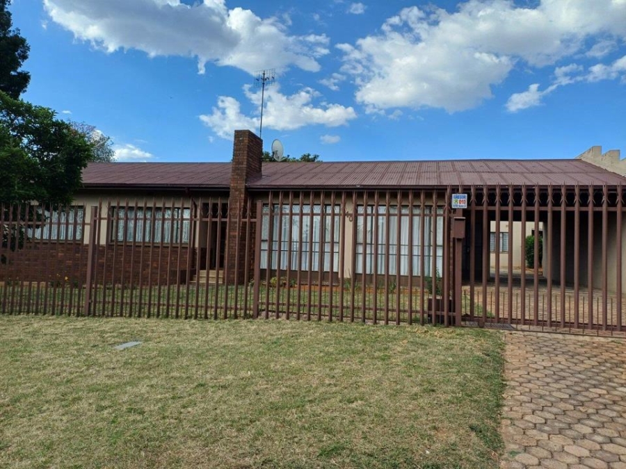 3 Bedroom Property for Sale in Mindalore Gauteng