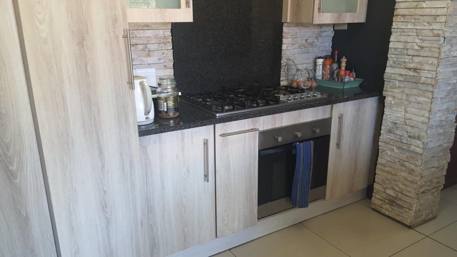 4 Bedroom Property for Sale in Rant En Dal Gauteng