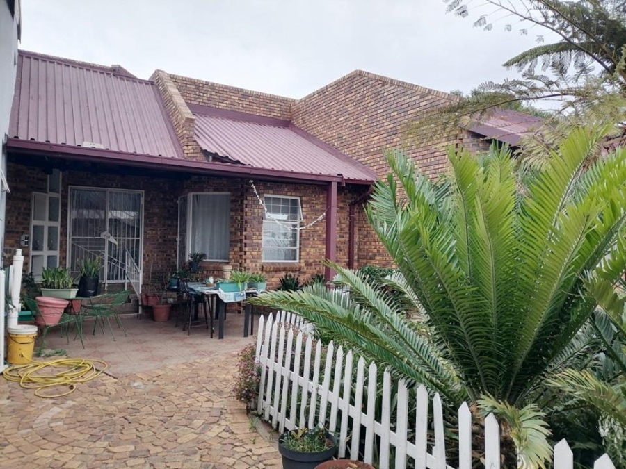 4 Bedroom Property for Sale in Krugersdorp West Gauteng