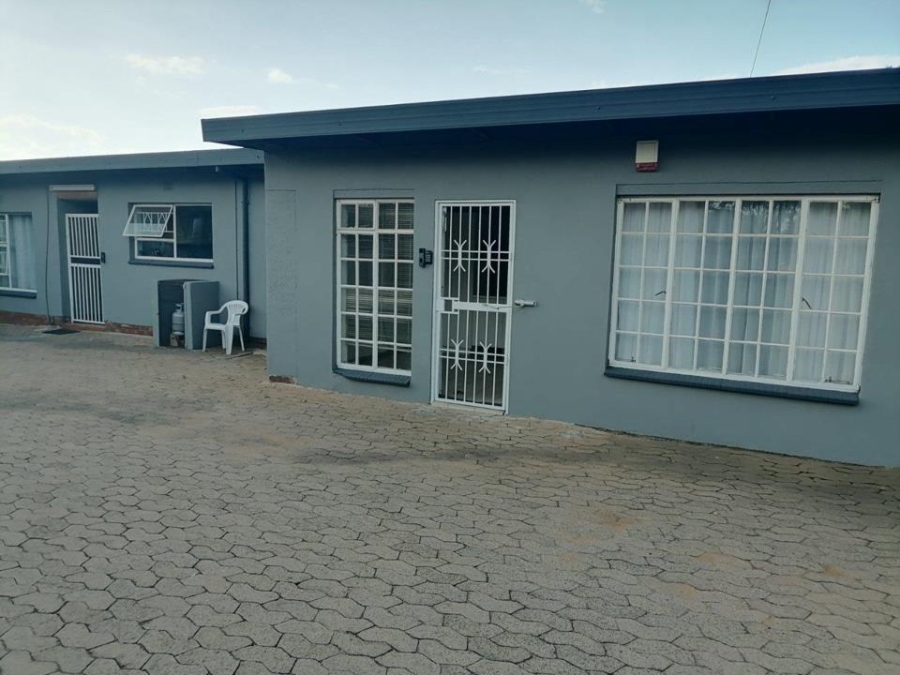 5 Bedroom Property for Sale in Krugersdorp North Gauteng