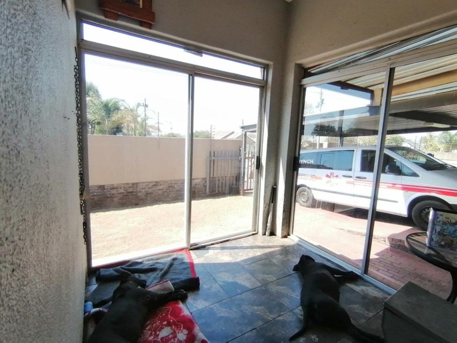 4 Bedroom Property for Sale in Rant En Dal Gauteng