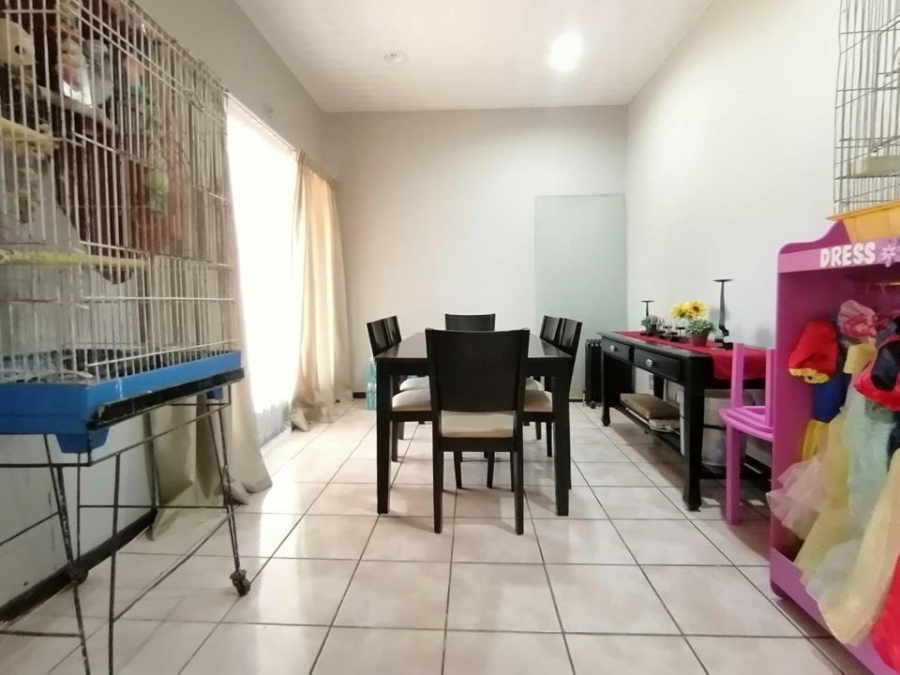 4 Bedroom Property for Sale in Rant En Dal Gauteng