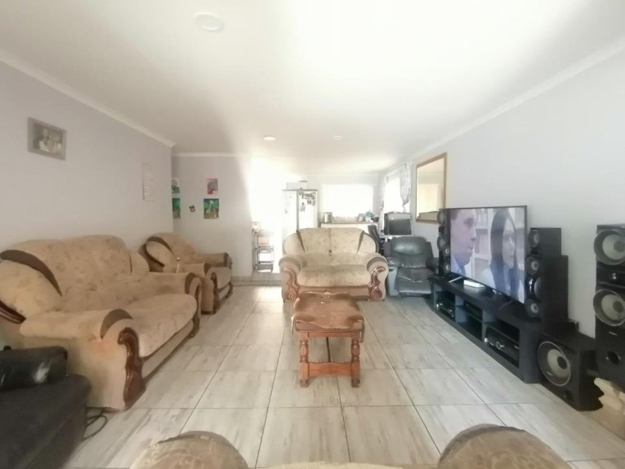 4 Bedroom Property for Sale in Noordheuwel Gauteng