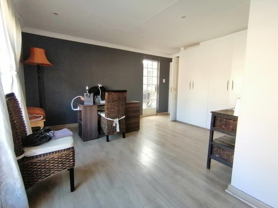 4 Bedroom Property for Sale in Noordheuwel Gauteng