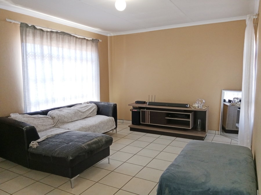 3 Bedroom Property for Sale in Nkwe Estate Gauteng