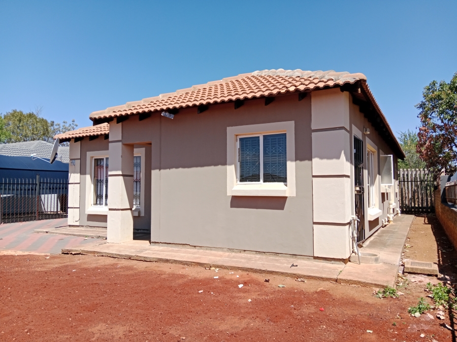 3 Bedroom Property for Sale in Nkwe Estate Gauteng