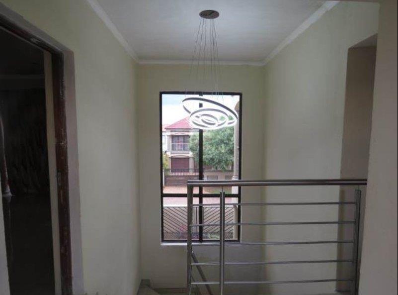 4 Bedroom Property for Sale in Blue Hills Gauteng