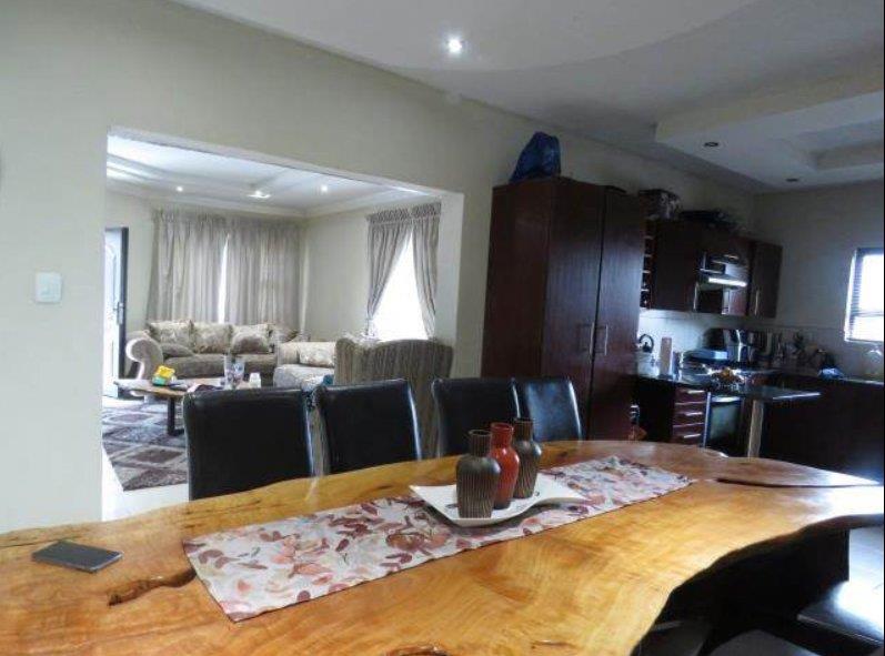 4 Bedroom Property for Sale in Blue Hills Gauteng