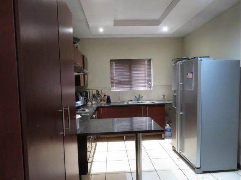 4 Bedroom Property for Sale in Blue Hills Gauteng