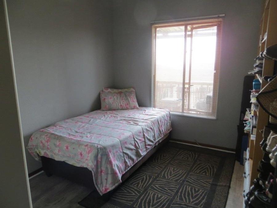 2 Bedroom Property for Sale in Rangeview Gauteng