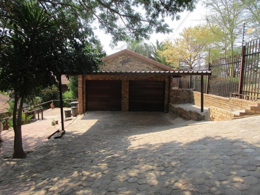 3 Bedroom Property for Sale in Noordheuwel Gauteng