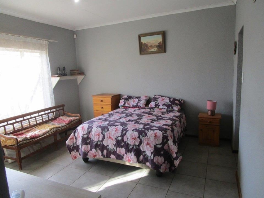 3 Bedroom Property for Sale in Noordheuwel Gauteng