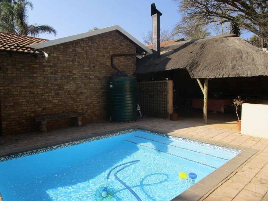 3 Bedroom Property for Sale in Noordheuwel Gauteng