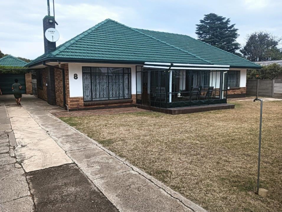 4 Bedroom Property for Sale in Witpoortjie Gauteng