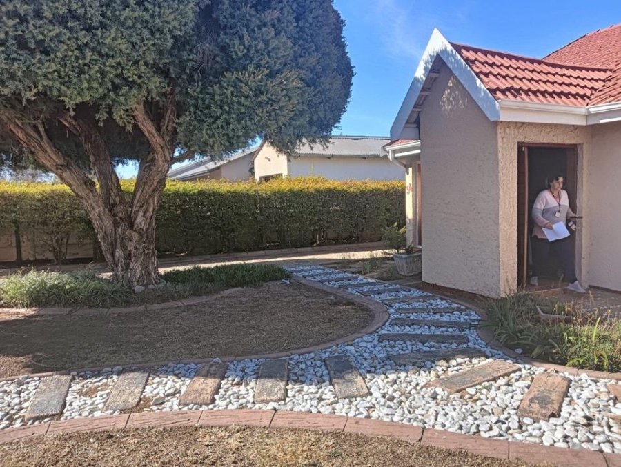 3 Bedroom Property for Sale in Witpoortjie Gauteng