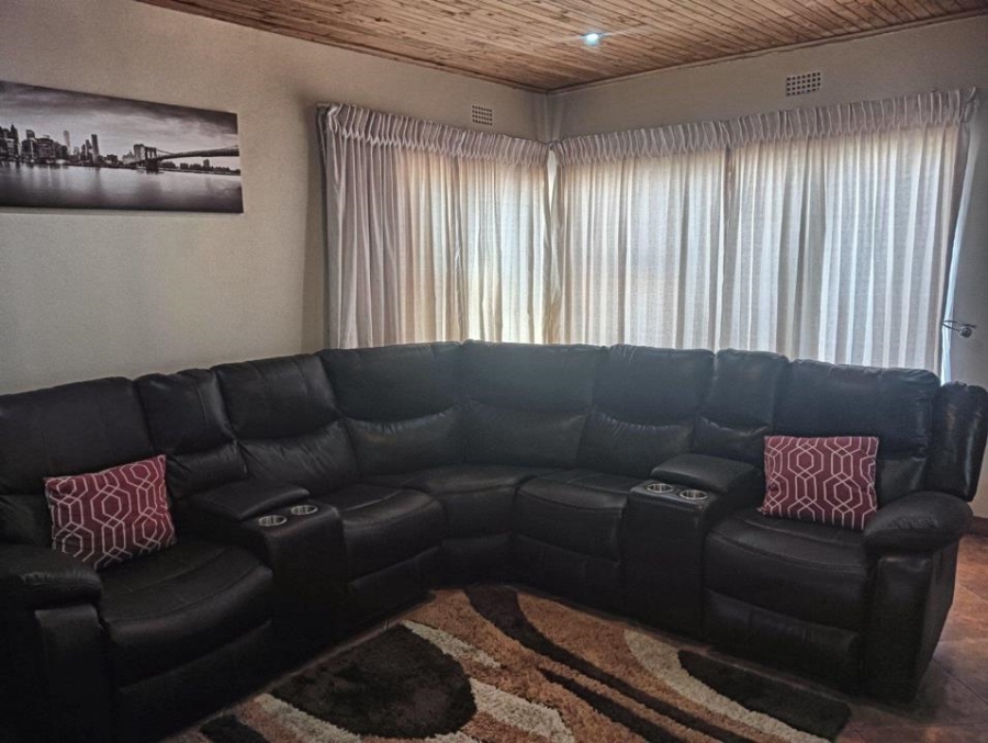 3 Bedroom Property for Sale in Witpoortjie Gauteng