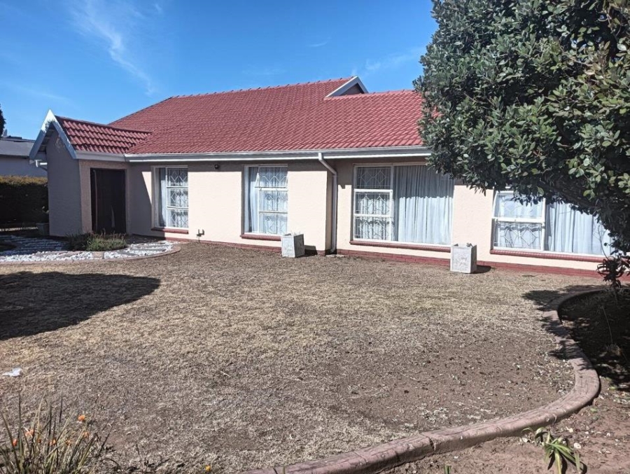 3 Bedroom Property for Sale in Witpoortjie Gauteng