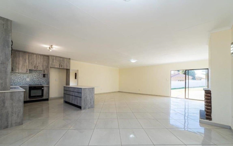 4 Bedroom Property for Sale in Mindalore Gauteng