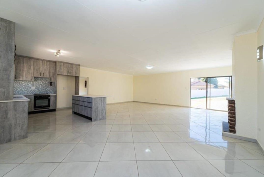 4 Bedroom Property for Sale in Mindalore Gauteng