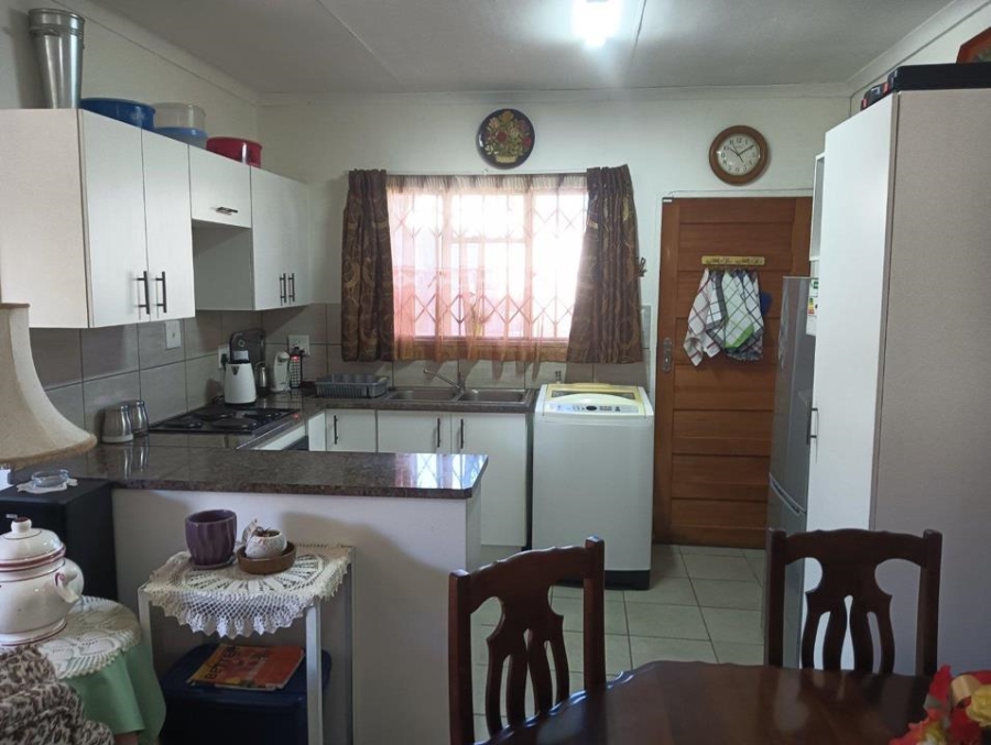 5 Bedroom Property for Sale in Witpoortjie Gauteng