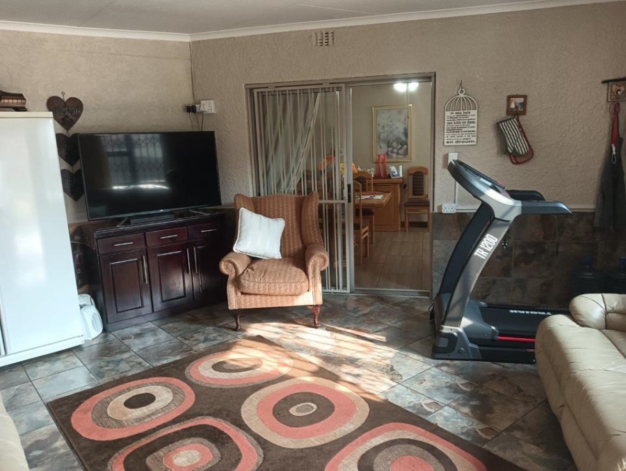 3 Bedroom Property for Sale in Witpoortjie Gauteng