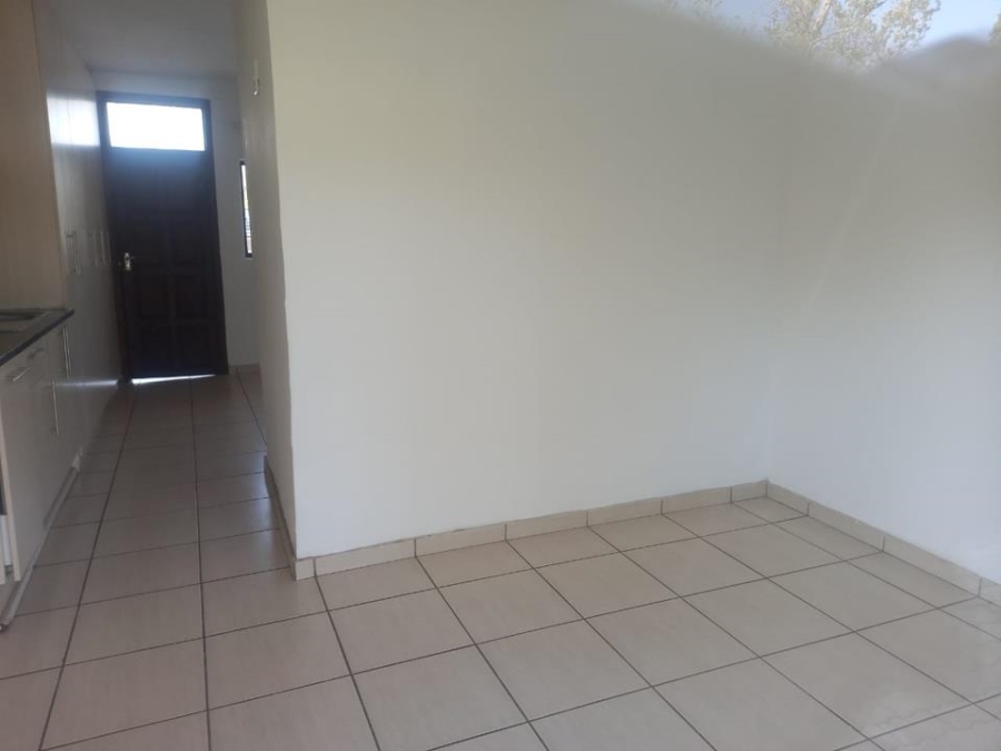 To Let 1 Bedroom Property for Rent in Silverton Gauteng