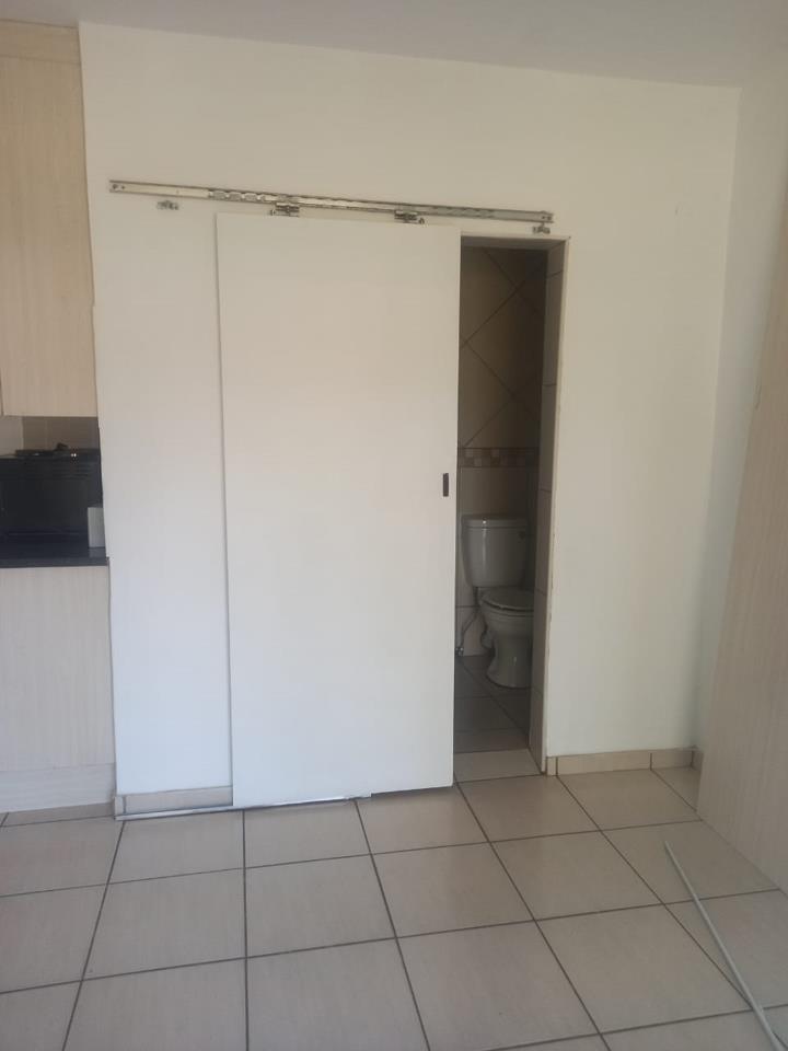 To Let 1 Bedroom Property for Rent in Silverton Gauteng