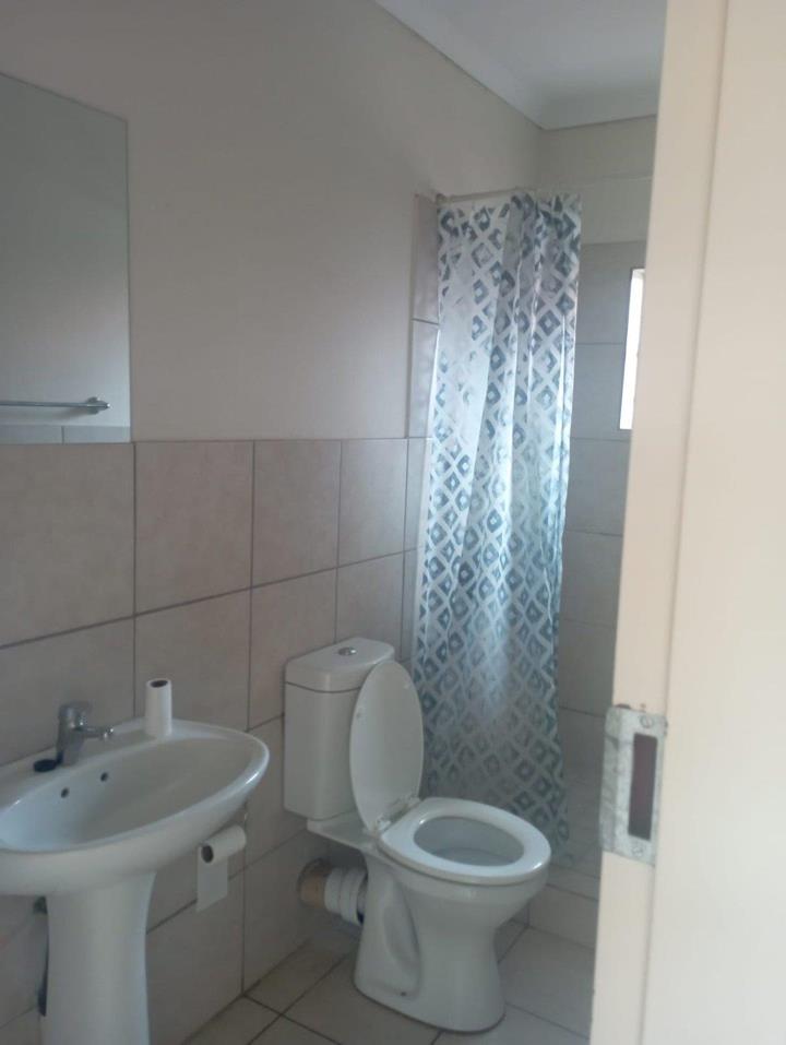 To Let 1 Bedroom Property for Rent in Karenpark Gauteng