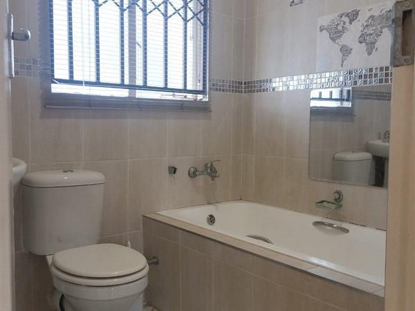 3 Bedroom Property for Sale in Blue Hills Gauteng