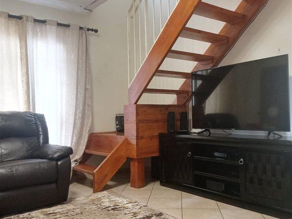 3 Bedroom Property for Sale in Blue Hills Gauteng