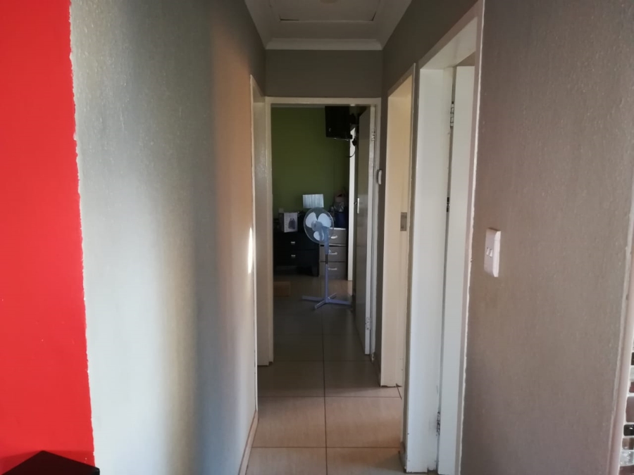 To Let 3 Bedroom Property for Rent in Rosslyn Gauteng