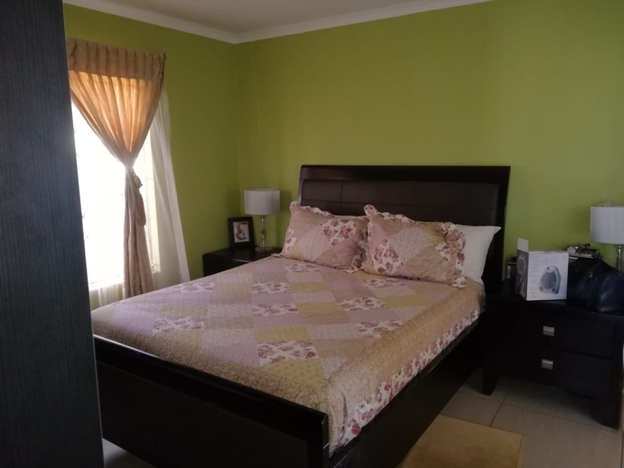 To Let 3 Bedroom Property for Rent in Rosslyn Gauteng