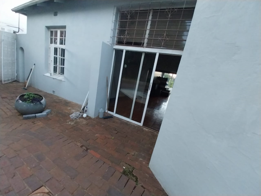 Room for rent in Westdene Gauteng. Listed by PropertyCentral