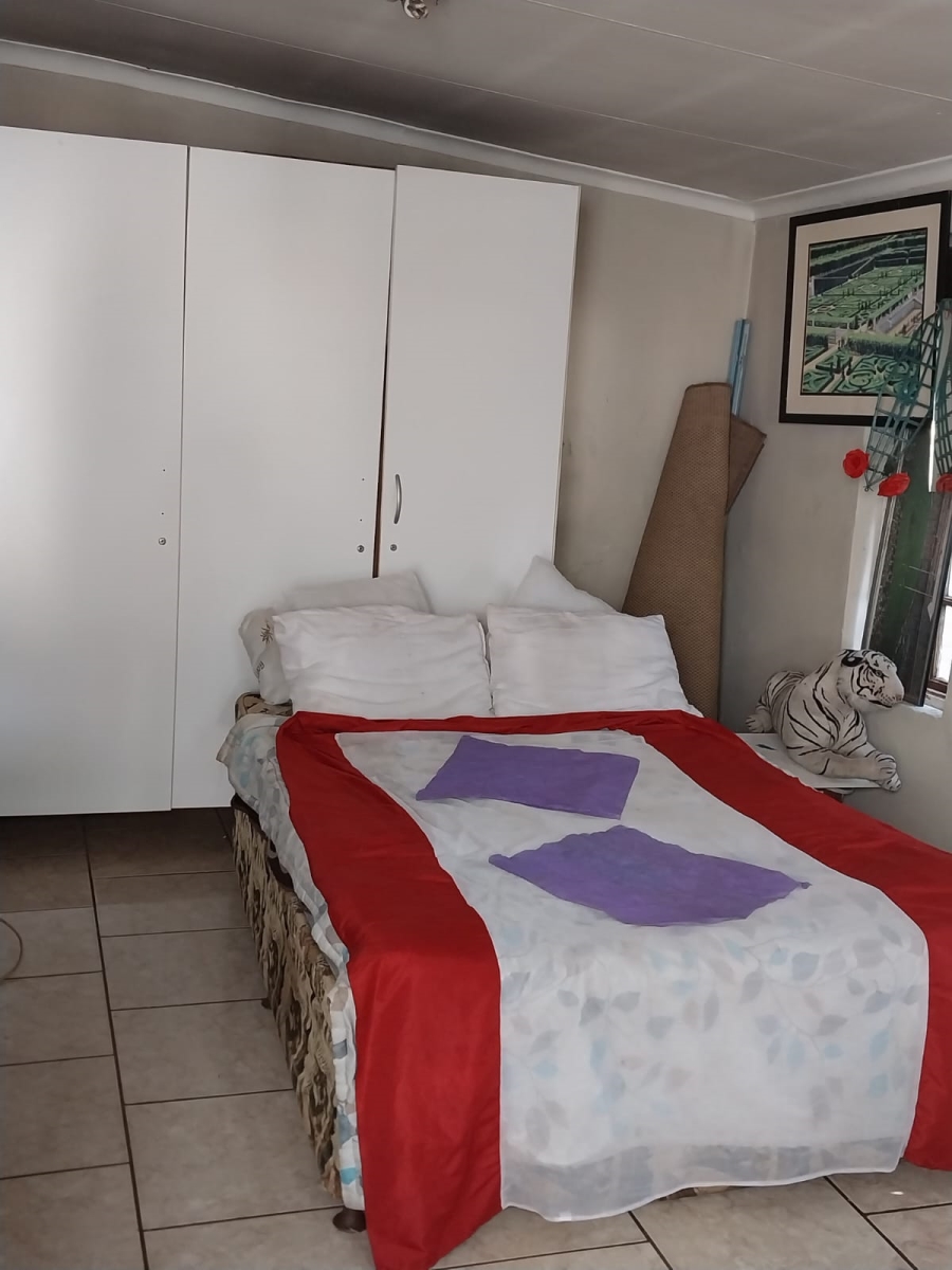 Room for rent in Westdene Gauteng. Listed by PropertyCentral