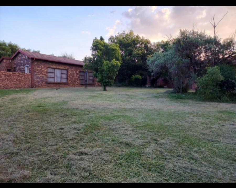 To Let 2 Bedroom Property for Rent in Ruimsig A H Gauteng