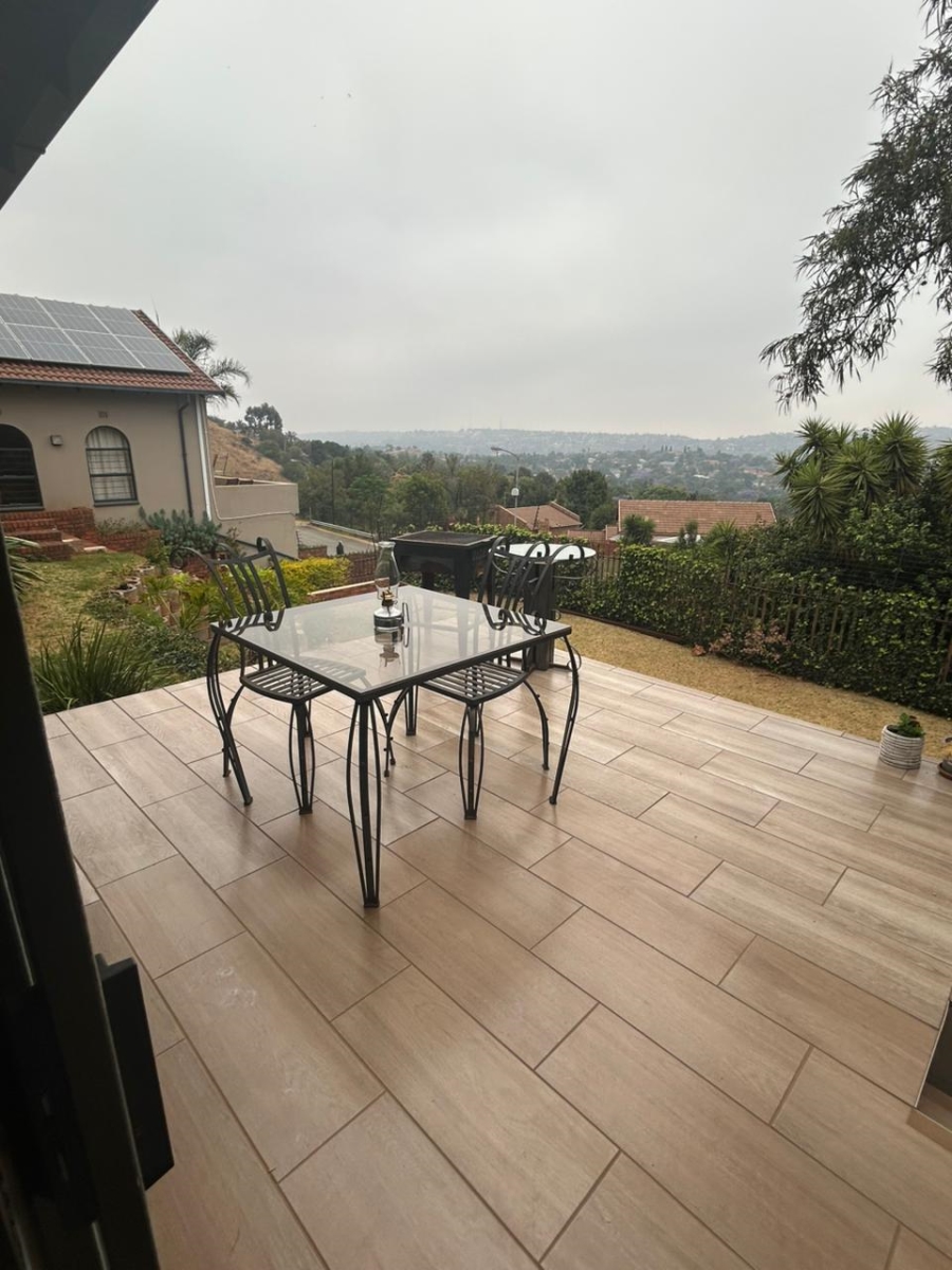 To Let 1 Bedroom Property for Rent in Helderkruin Gauteng