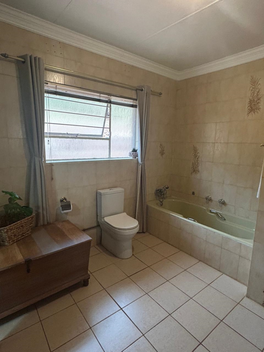 To Let 1 Bedroom Property for Rent in Helderkruin Gauteng