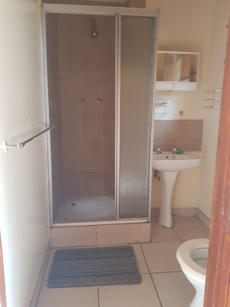 To Let 1 Bedroom Property for Rent in Johannesburg Gauteng