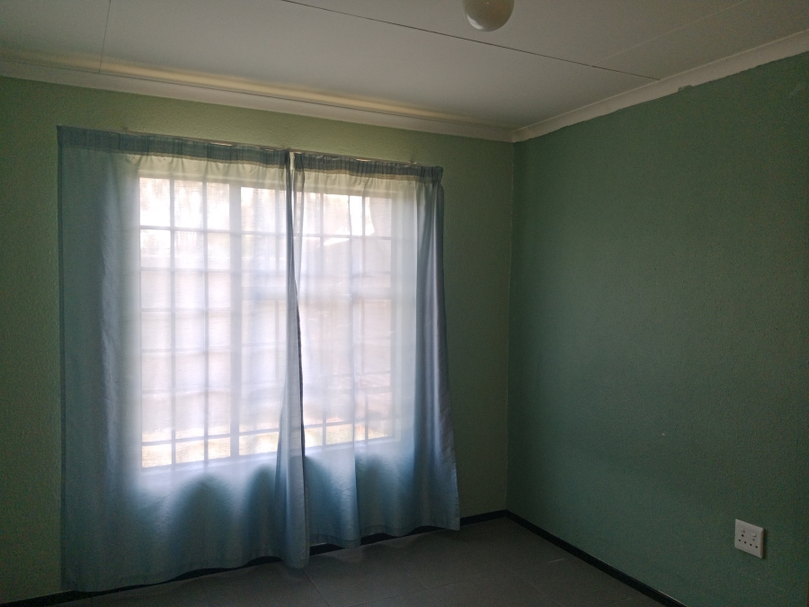 To Let 2 Bedroom Property for Rent in Heatherview Gauteng