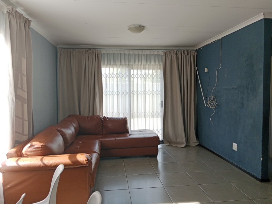 To Let 2 Bedroom Property for Rent in Heatherview Gauteng