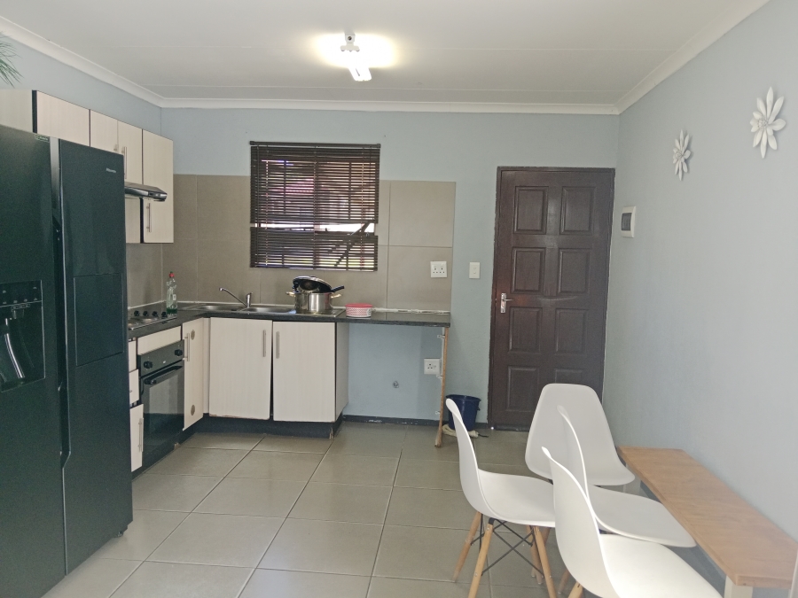 To Let 2 Bedroom Property for Rent in Heatherview Gauteng