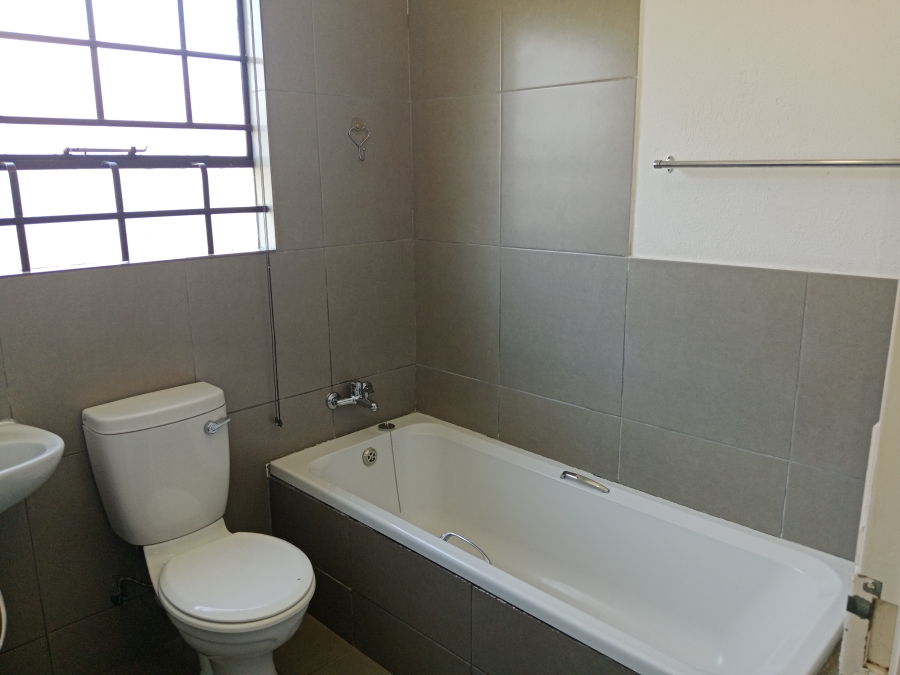 To Let 2 Bedroom Property for Rent in Heatherview Gauteng