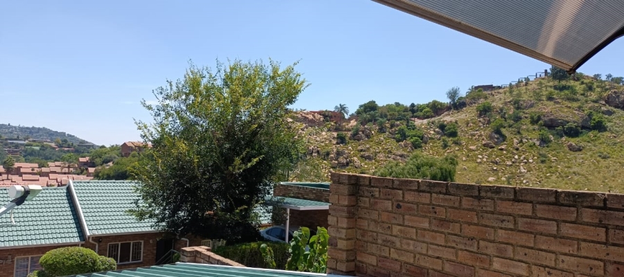 2 Bedroom Property for Sale in Helderkruin Gauteng