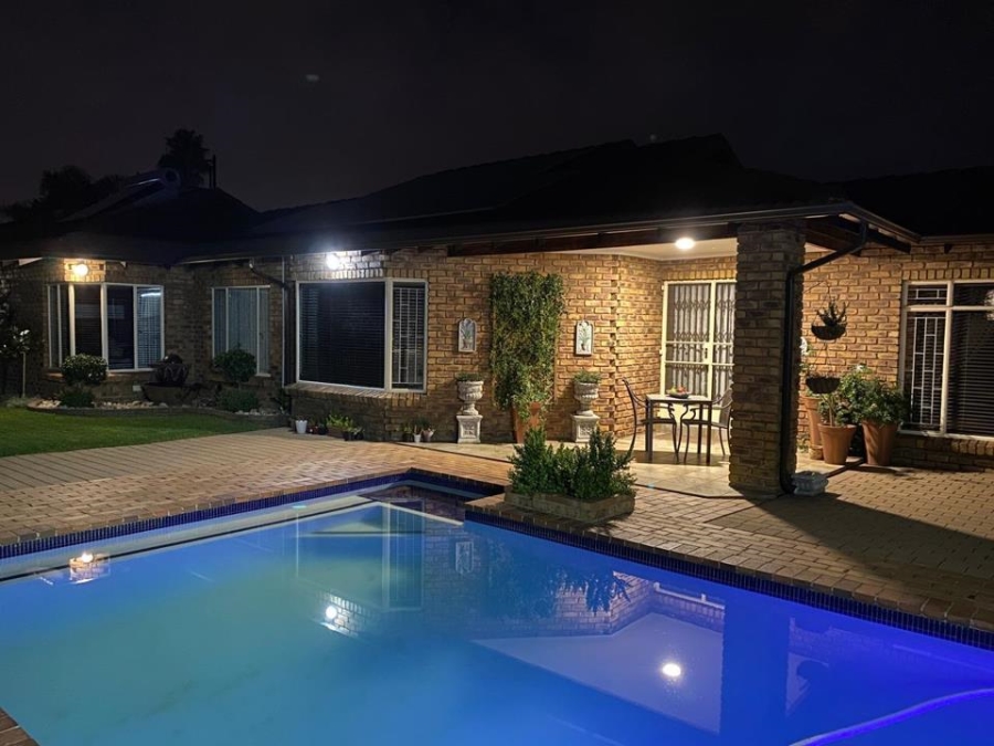 3 Bedroom Property for Sale in Sunward Park Gauteng