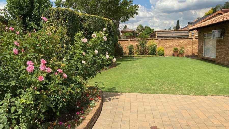 3 Bedroom Property for Sale in Sunward Park Gauteng