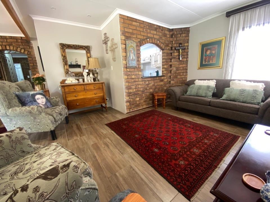 3 Bedroom Property for Sale in Sunward Park Gauteng