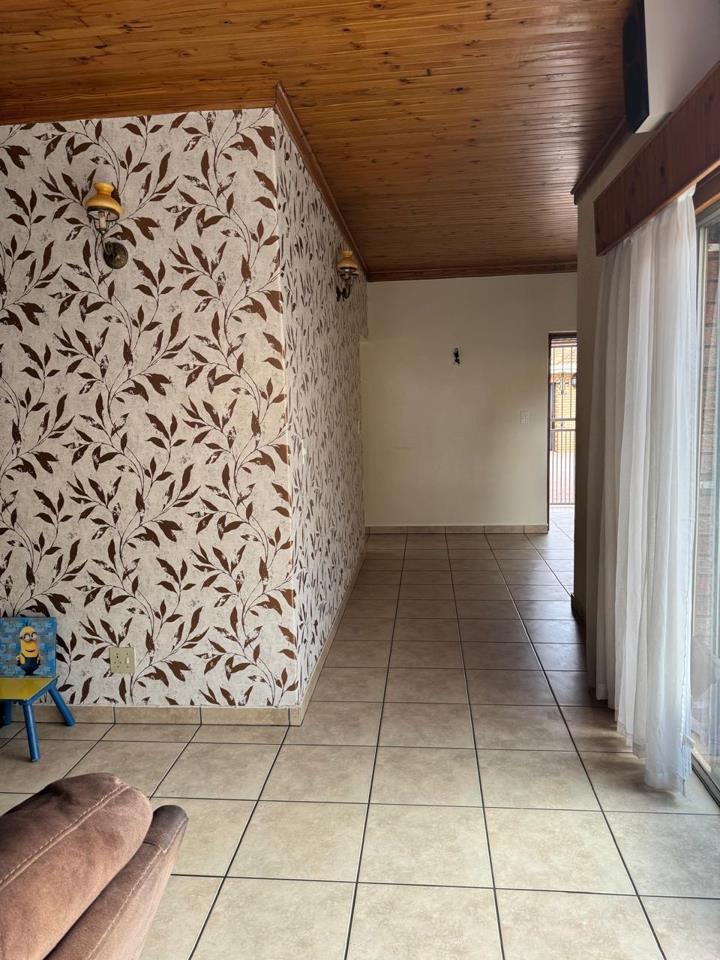 4 Bedroom Property for Sale in Freeway Park Gauteng